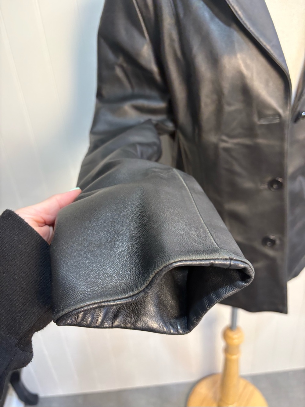 Vintage Black Genuine Leather Jacket Women’s Tailored Minimalist 90s Coat 12 - Picture 3 of 13